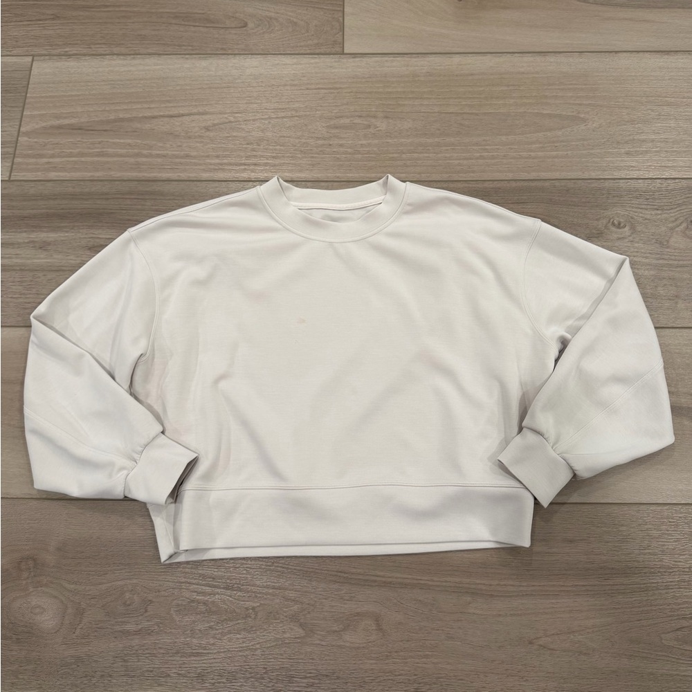 Lululemon Perfectly Oversized Cropped Crew *Softstreme White Opal Size 6